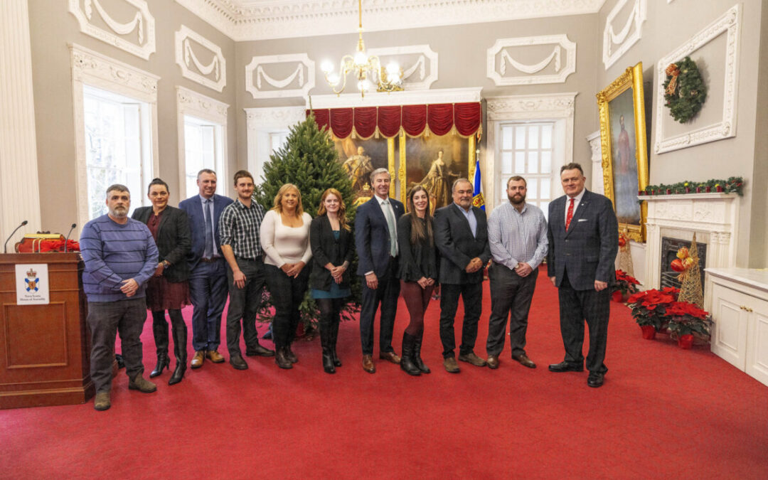 Provincial Government gifts Christmas Trees to Charities